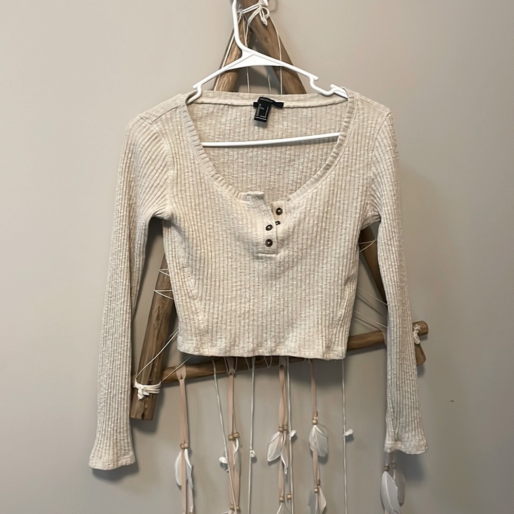 Cream cropped scoop neck long sleeve